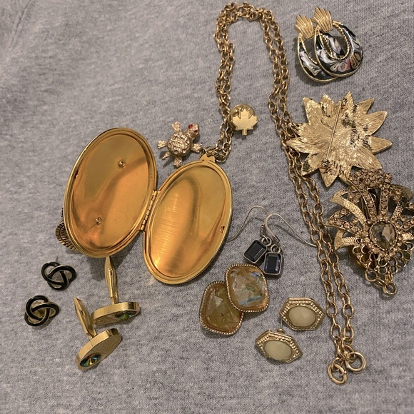Jewelry Bundle Lot - Picture 8 of 10